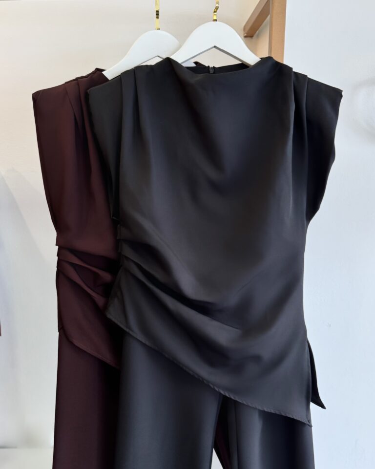 conjunto calça blusa drapeada